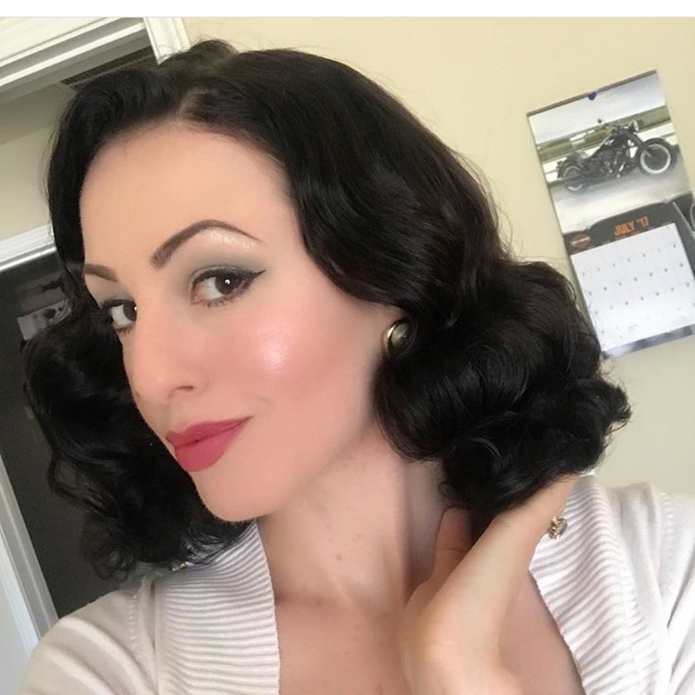 Meet your Posher, Alyna